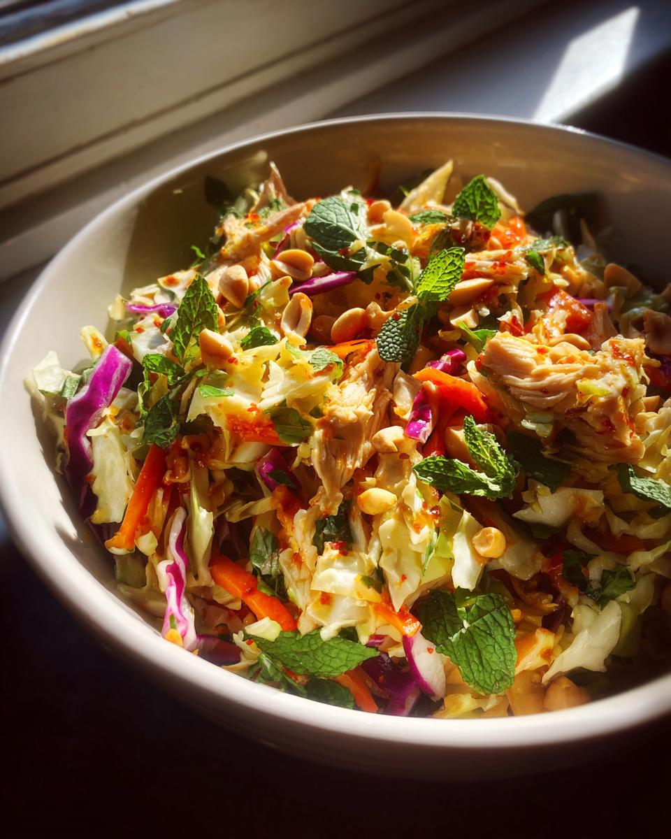 Vegan Vietnamese Chicken Salad (Gỏi Gà) - detail 2
